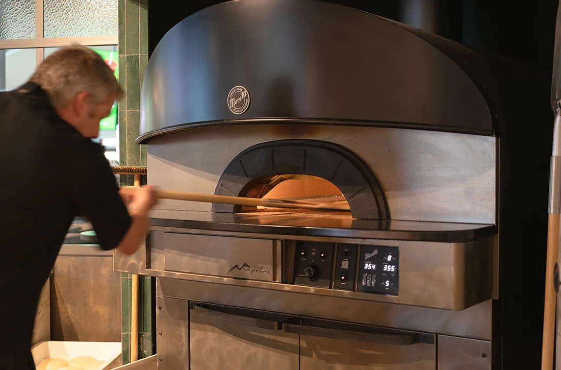 Portal Pizza Oven Photography by Sinclair Studio